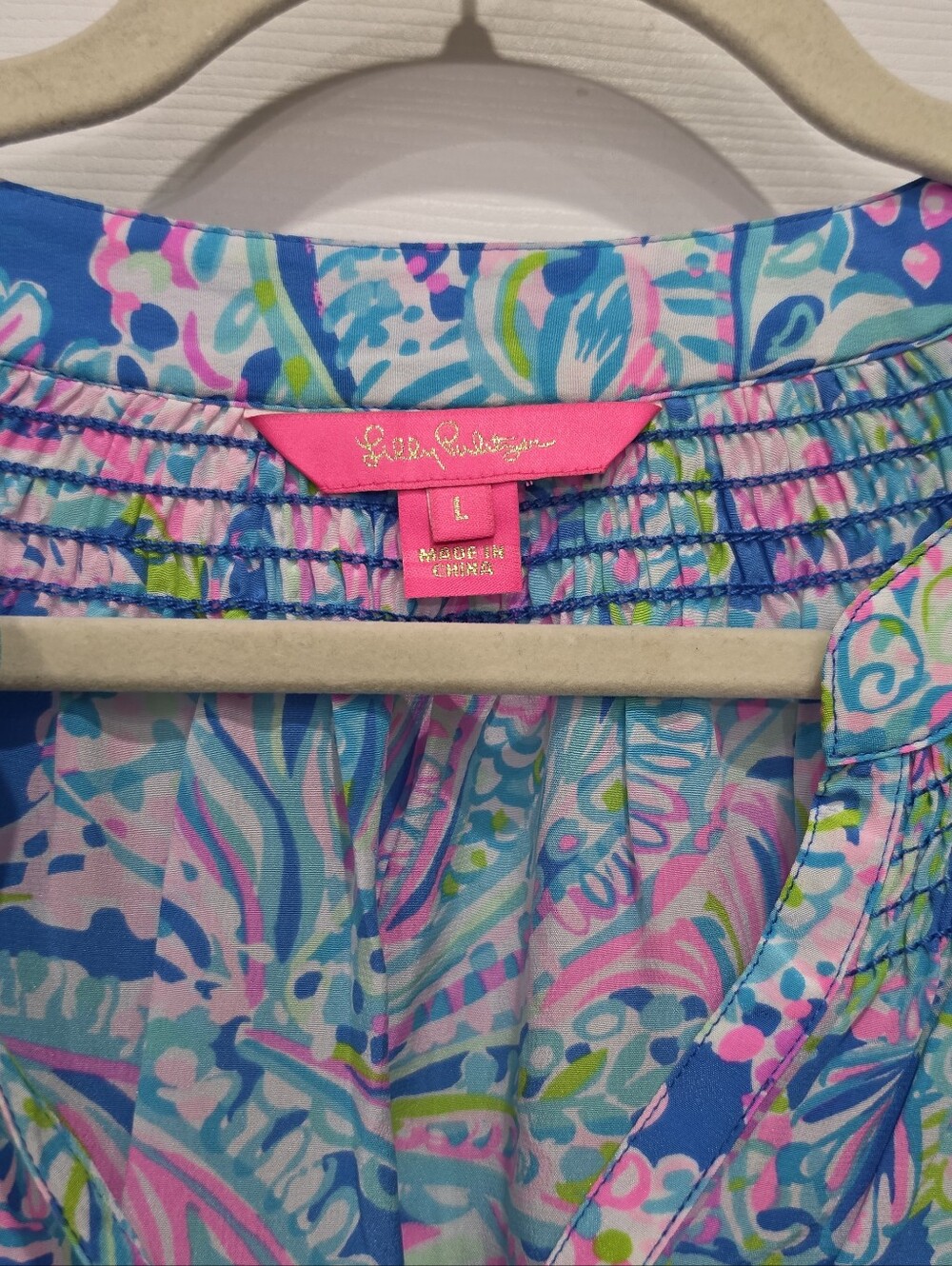 Lilly Pulitzer Elsa Silk Top Multi Via Del Mar size Large - Picture 15 of 16